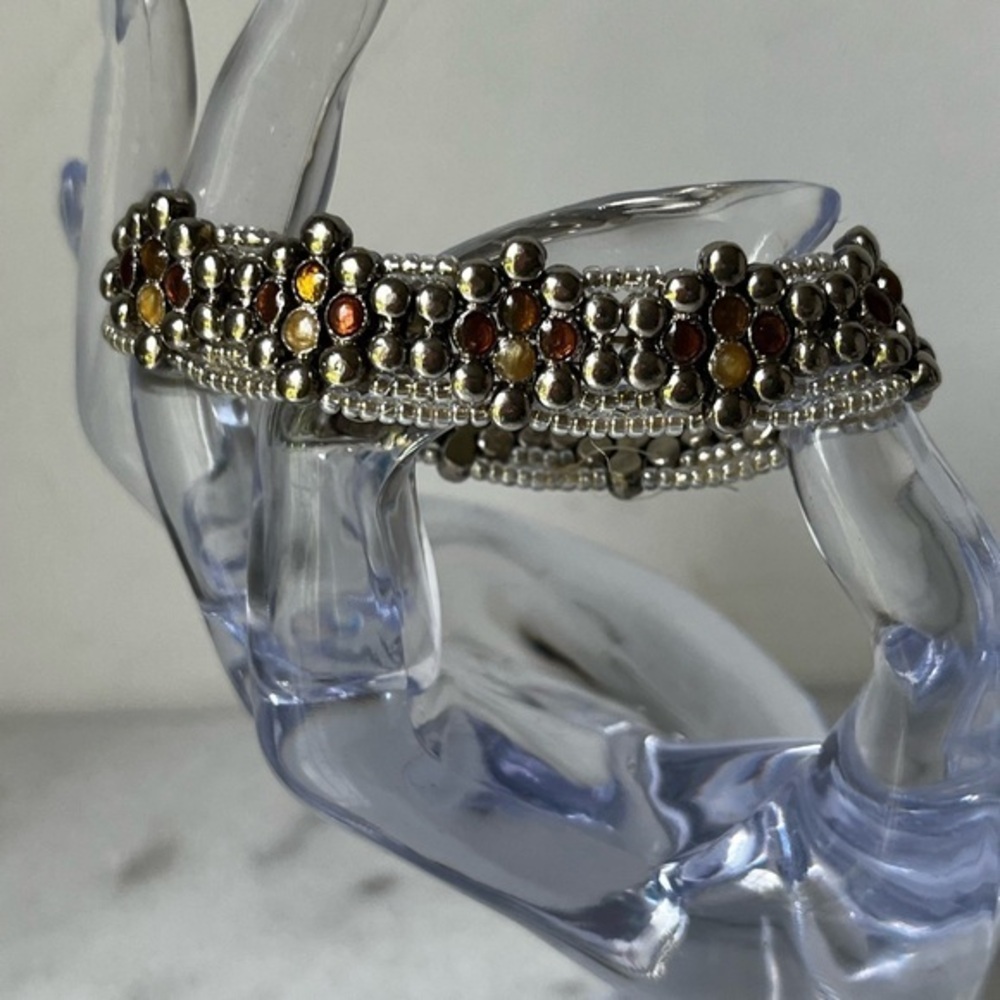 Elegant Silver and Amber Bracelet stretch
